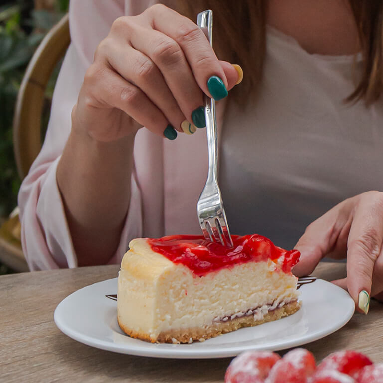 Sernik z truskawkami - Serniki - Ciasta pieczone - Zdjęcie 3