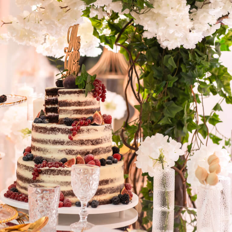 Tort Naked Cake - Torty weselne - Torty - Zdjęcie 1