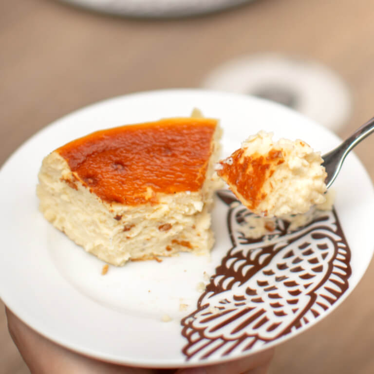 Basque cheesecake - Cheesecakes - Baked cakes - Zdjęcie 3