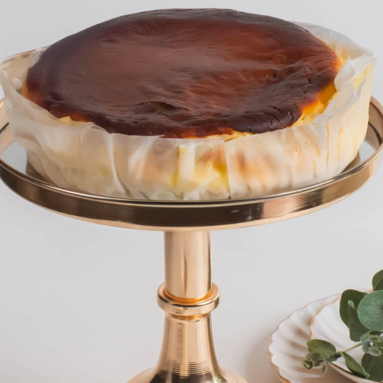 Basque cheesecake - Cheesecakes - Baked cakes - Zdjęcie 1